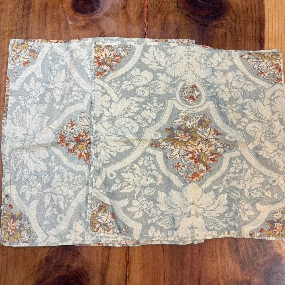 Pottery Barn Camilla Damask Medallion Standard Pillow Shams Linen Blend A4-4